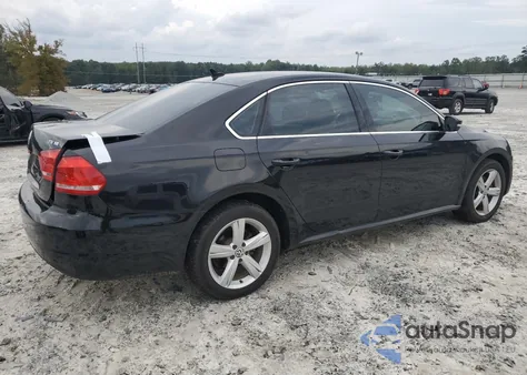 2015 Volkswagen Passat Se z USA, uszkodzony, nr VIN 1VWBS7A3XFC056388